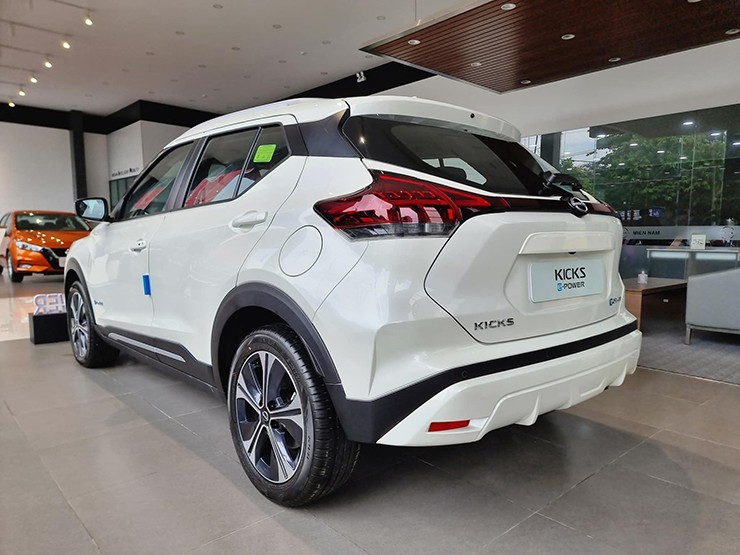 Nissan Kicks 2023 được rao bán với mức giảm gần 260 triệu đồng - 4