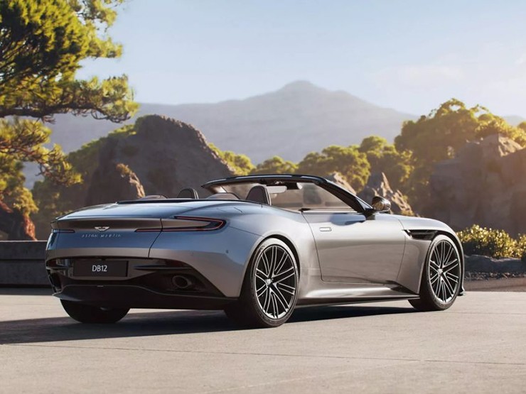 Aston Martin DB12 Volante ra mắt và có giá hơn 20 tỷ đồng khi về Việt Nam - 2