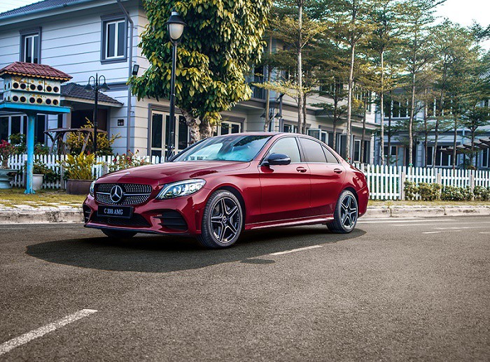 2 tỷ nên chọn Mercedes-Benz C300 AMG hay Lexus IS300 Standard? - 2