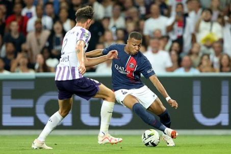Kết quả bóng đá Toulouse - PSG: Mbappe tái xuất ghi bàn, công làm thủ phá (Ligue 1)