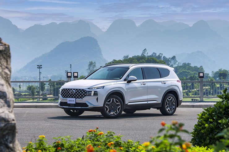 Giá xe Hyundai Santa Fe lăn bánh tháng 8/2023, giảm 50% lệ phí trước bạ - 9