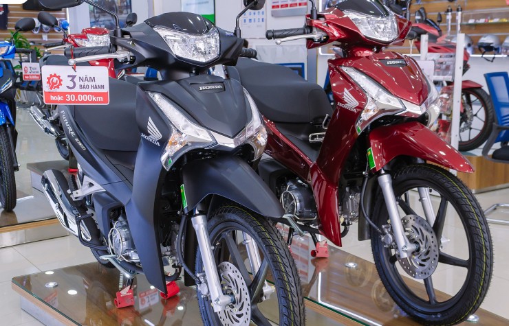 Giá Honda Future 125 Fi cuối tháng 8/2023, chênh gần 2 triệu đồng - 2