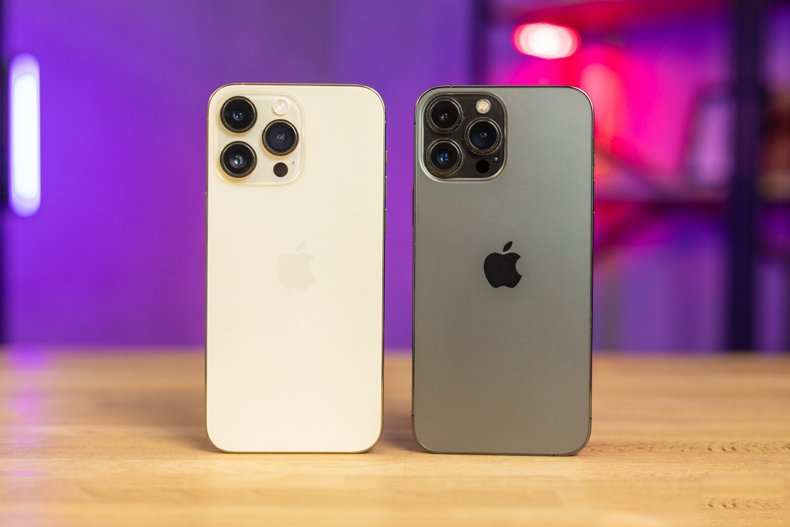 iPhone 14 Pro Max vs iPhone 13 Pro Max: Chênh nhau 8 triệu nên mua máy nào? - 2