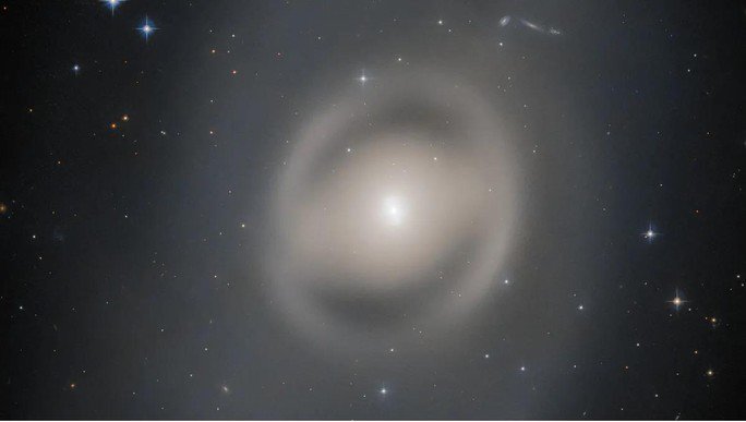 Bóng ma NASA chụp được là "cánh cửa thời gian"? - 1