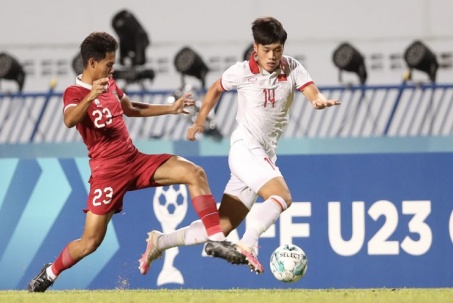 Video bóng đá U23 Việt Nam - U23 Indonesia: Người hùng Văn Chuẩn, đăng quang xứng đáng (CK U23 Đông Nam Á)