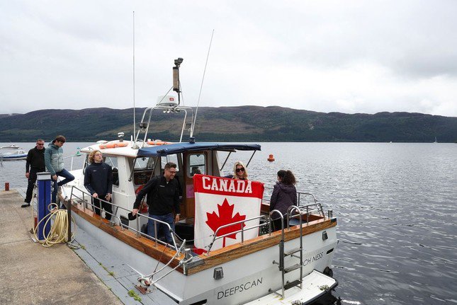 Hàng trăm tình nguyện viên có mặt tại cuộc săn lùng quái vật hồ Loch Ness - 1