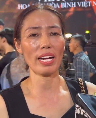 Mẹ Á hậu 1 Bùi Khánh Linh: 'Nhà tôi làm ruộng, làm gì có tiền mua giải' - 1