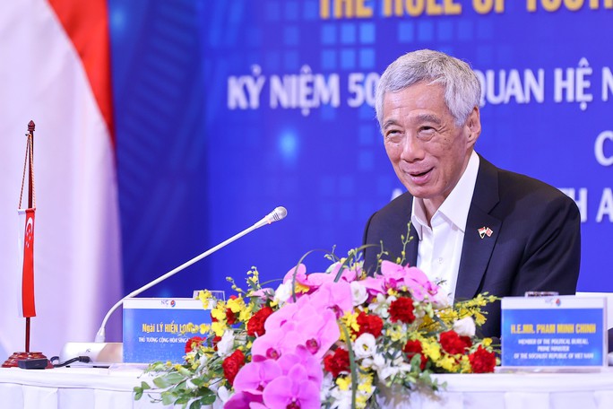 Thủ tướng Phạm Minh Chính và Thủ tướng Lý Hiển Long đối thoại với các lãnh đạo trẻ - 2