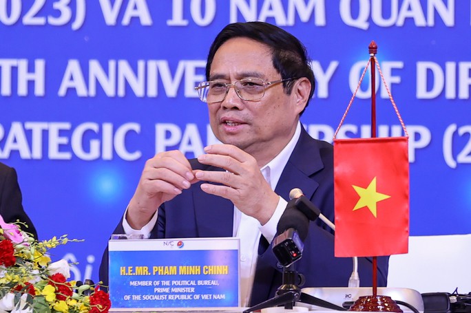 Thủ tướng Phạm Minh Chính và Thủ tướng Lý Hiển Long đối thoại với các lãnh đạo trẻ - 3