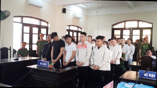 Chủ quán Karaoke – Khách sạn King cùng 25 bị cáo lĩnh án 182 năm tù - 4