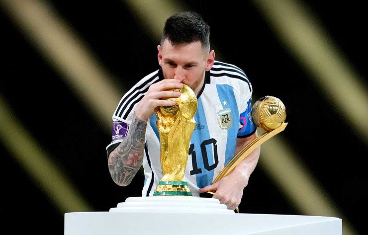 Messi cùng Argentina&nbsp;vô địch World Cup 2022