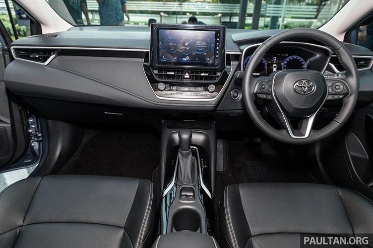 Toyota Corolla Altis 2023 ra mắt, thêm bản GR Sport, đợi ngày về Việt Nam