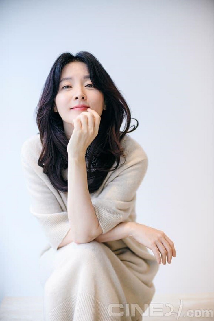 Nữ diễn viên tài năng của điện ảnh xứ Hàn kết hôn với doanh nhân Jeong Ho Young vào năm 2009.&nbsp;
