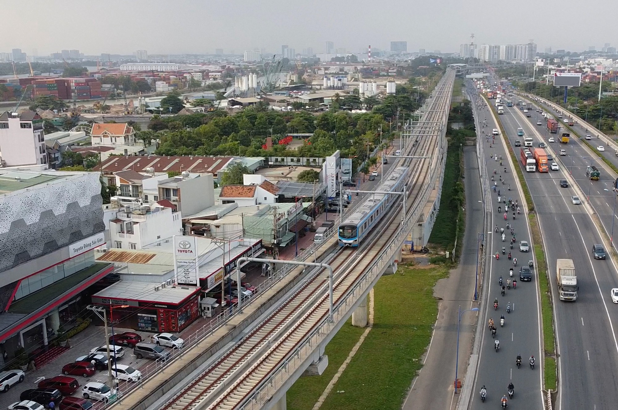 Đoàn tàu metro số 1 chạy toàn tuyến từ Bến Thành đến Suối Tiên - 14
