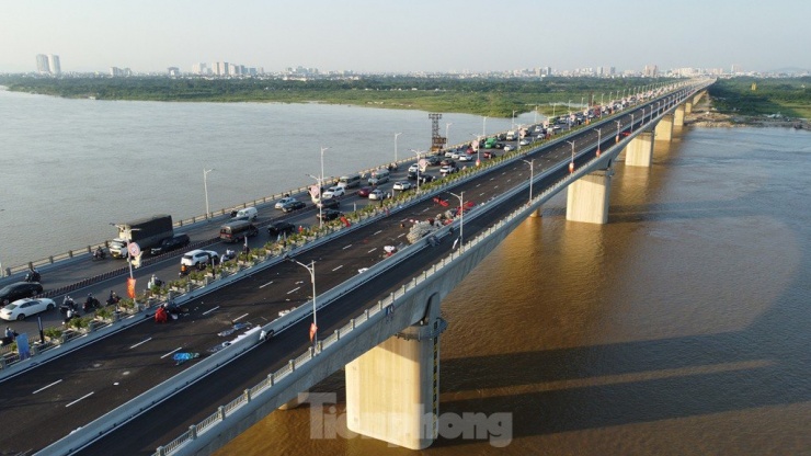 Vì sao cầu Vĩnh Tuy 2 thông xe xong phải đóng lại, phương tiện chưa thể di chuyển? - 9