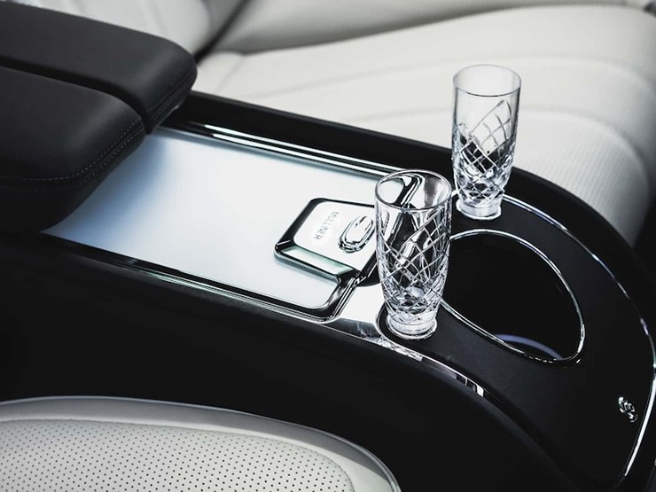 Bentley Bentayga EWB Mulliner ra mắt toàn cầu - 12