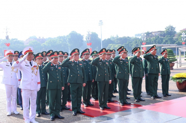 Lãnh đạo Đảng, Nhà nước viếng Chủ tịch Hồ Chí Minh nhân dịp Quốc khánh - 3
