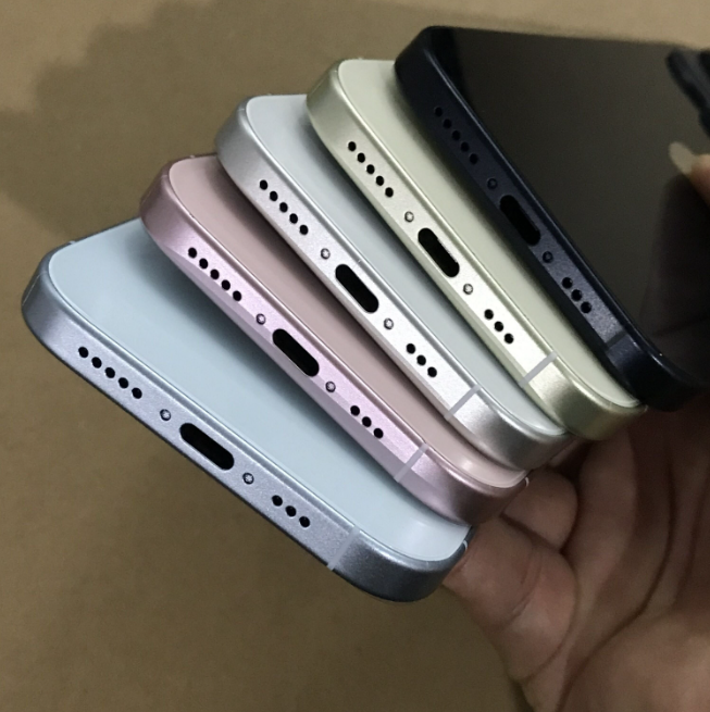 Mô hình iPhone 15, iPhone 15 Pro rò rỉ, iFan đứng ngồi không yên - 3