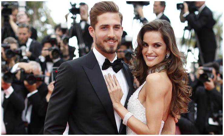 Cầu thủ Kevin Trapp đang trong mối tình ngọt ngào với thiên thần nội y Izabel Goulart.
