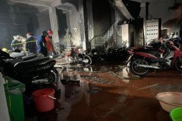 Vụ cháy nhà 6 người thương vong ở HN: Clip ghi hình nữ nghi phạm phóng hỏa