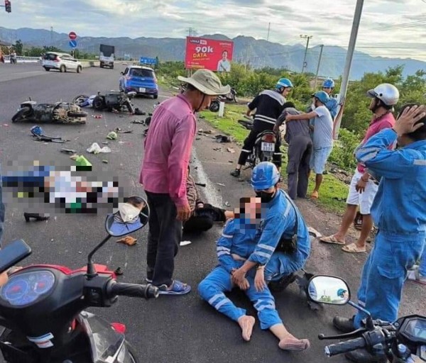 Vụ ô tô tông hàng loạt xe máy: Trách nhiệm khi giao xe cho người 16 tuổi điều khiển? - 2