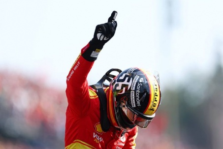 Đua xe F1, Italian GP: Sainz đánh bại Verstappen và giành pole tại Monza