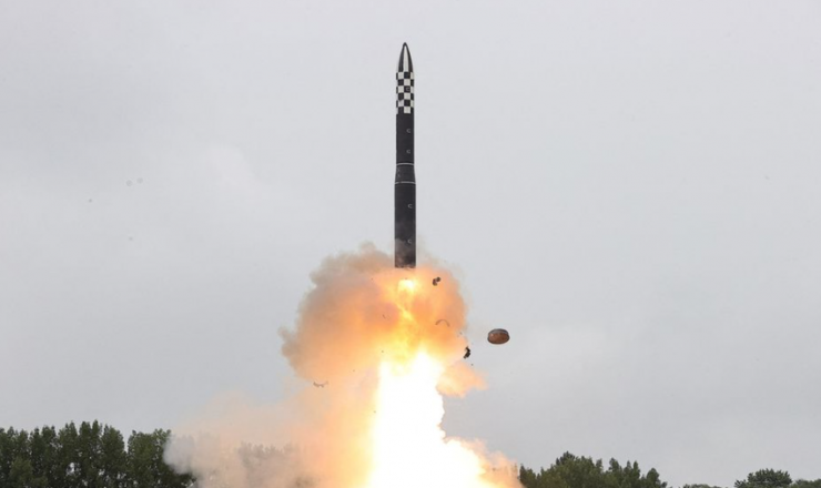 Những tương đồng giữa ICBM Hwasong-18 Triều Tiên và Topol-M Nga - 2