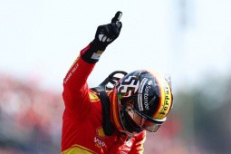 Đua xe F1, Italian GP: Sainz đánh bại Verstappen và giành pole tại Monza