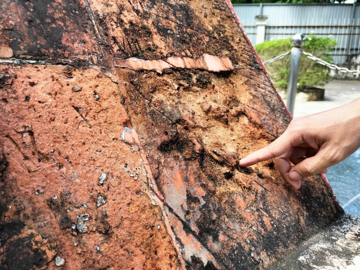 Đồng hồ đá hơn 100 tuổi 'có một không hai' ở Việt Nam kêu cứu - 5