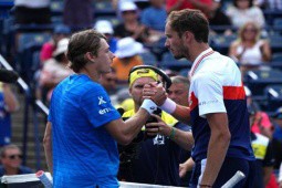 Trực tiếp tennis US Open ngày 8: Medvedev đề phòng cú sốc, Zverev đối đầu Sinner