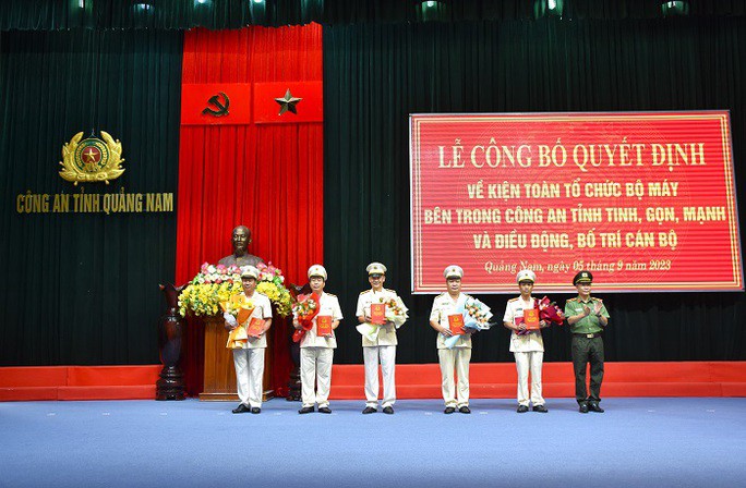 Sau sắp xếp, Công an tỉnh Quảng Nam giảm 4 phòng - 1