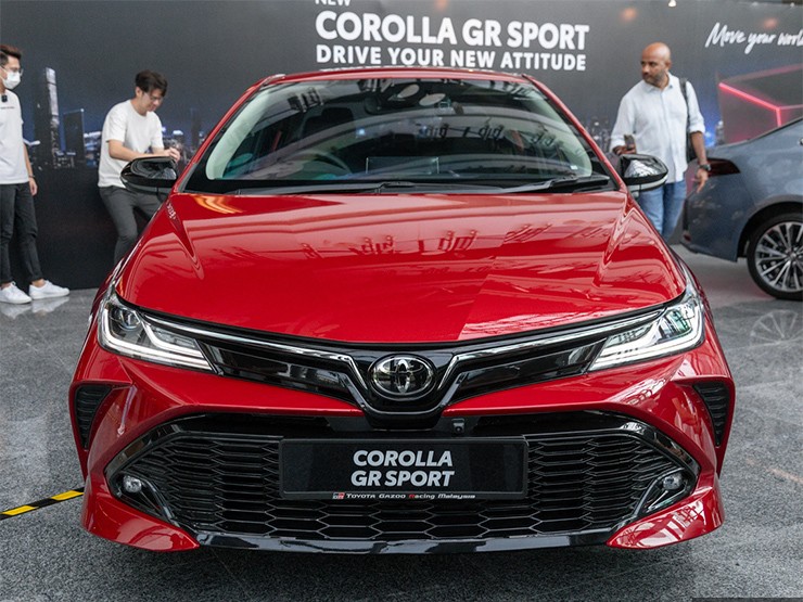 Toyota Corolla GR Sport ra mắt, giá từ 795 triệu đồng - 2