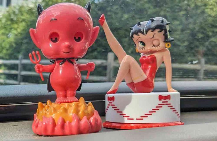 Có lẽ sự kết hợp này có thể tạo ra một thế hệ huyền thoại Betty và Satan, một bộ đôi khó có thể xảy ra.
