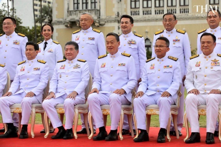 Chùm ảnh: Tân Thủ tướng Thái Lan cùng nội các tuyên thệ nhậm chức - 5