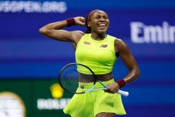 Video tennis Gauff - Muchova: Hai set thuyết phục, ”vé vàng” về tay (Bán kết US Open)