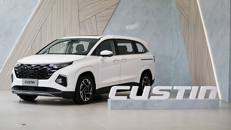 Hyundai Custo đổi tên thành Custin, chốt ngày ra mắt tại Việt Nam - 1