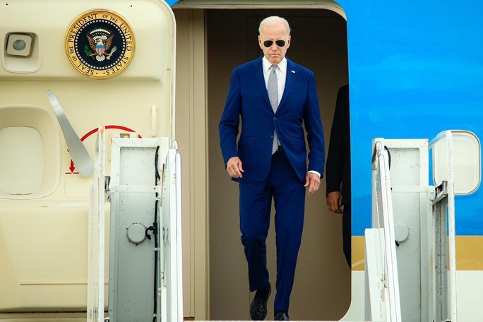 Tổng thống Mỹ Joe Biden đến Nội Bài, thăm cấp Nhà nước tới Việt Nam - 4