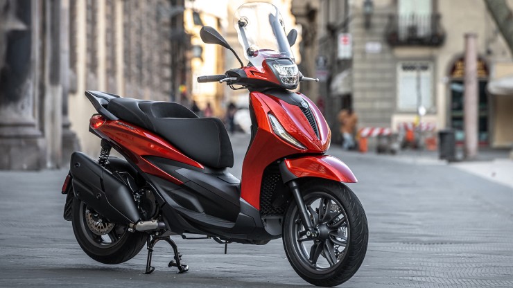 Top 10 maxi-scooter đáng mua nhất năm 2023 - 5