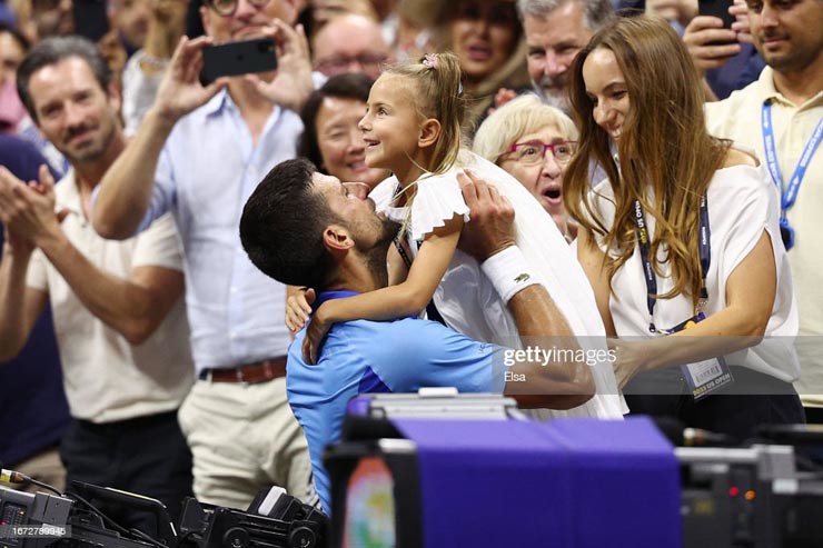 Chùm ảnh Djokovic đăng quang US Open 2023: Đổ gục xuống sân, tri ân đầy cảm xúc - 11