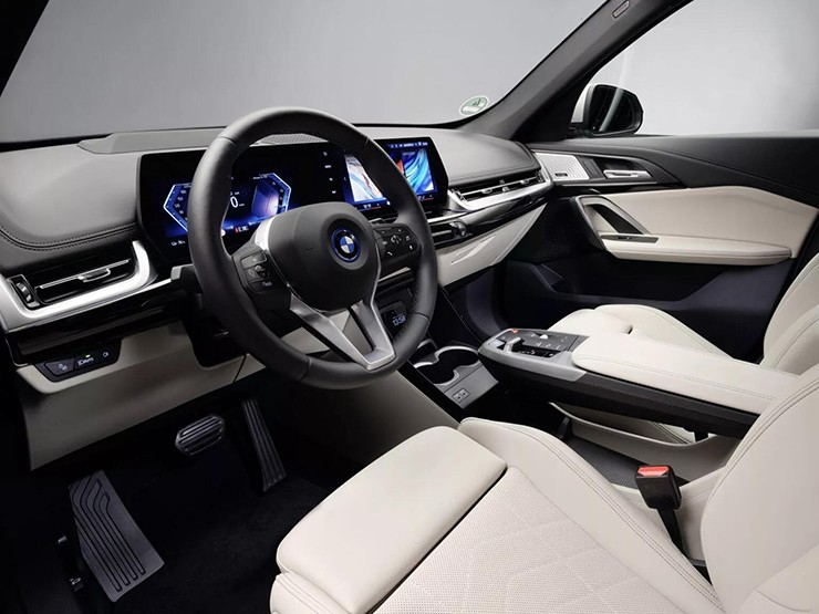 BMW iX1 phiên bản giá rẻ sử dụng động cơ điện lần đầu tiên lộ diện - 8