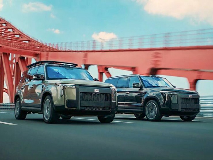Xe ô tô Trung Quốc nhái kiểu Land Rover Defender ra mắt - 3