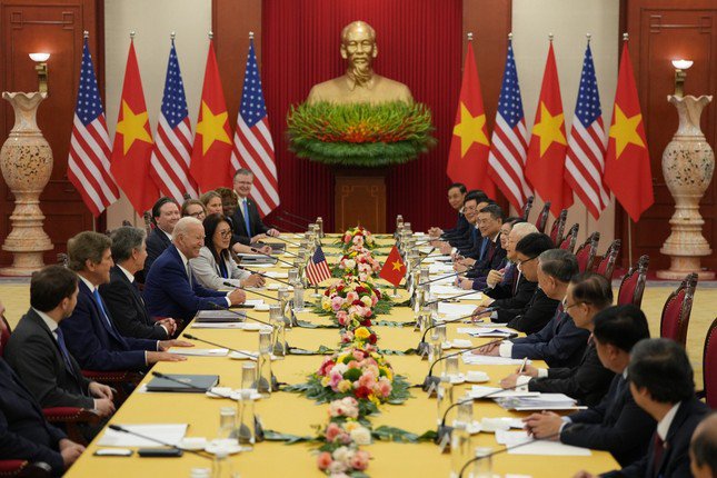 Báo chí nước ngoài nhấn mạnh tiềm năng kinh tế Việt Nam - 1