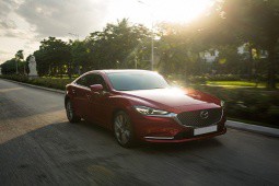 Giá xe Mazda6 niêm yết và lăn bánh tháng 9/2023, giảm 50% LPTB