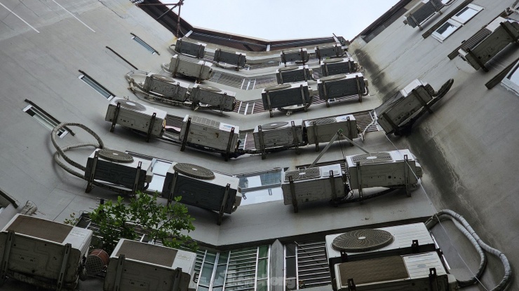 ''Thủ phủ'' chung cư mini gần nơi xảy ra vụ cháy kinh hoàng ở Hà Nội - 6
