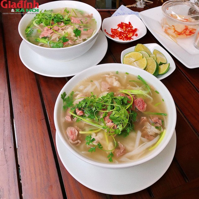 Việt Nam vào top điểm đến ẩm thực hàng đầu châu Á 2023: Những món ăn Việt nhất định phải thử trong đời - 2