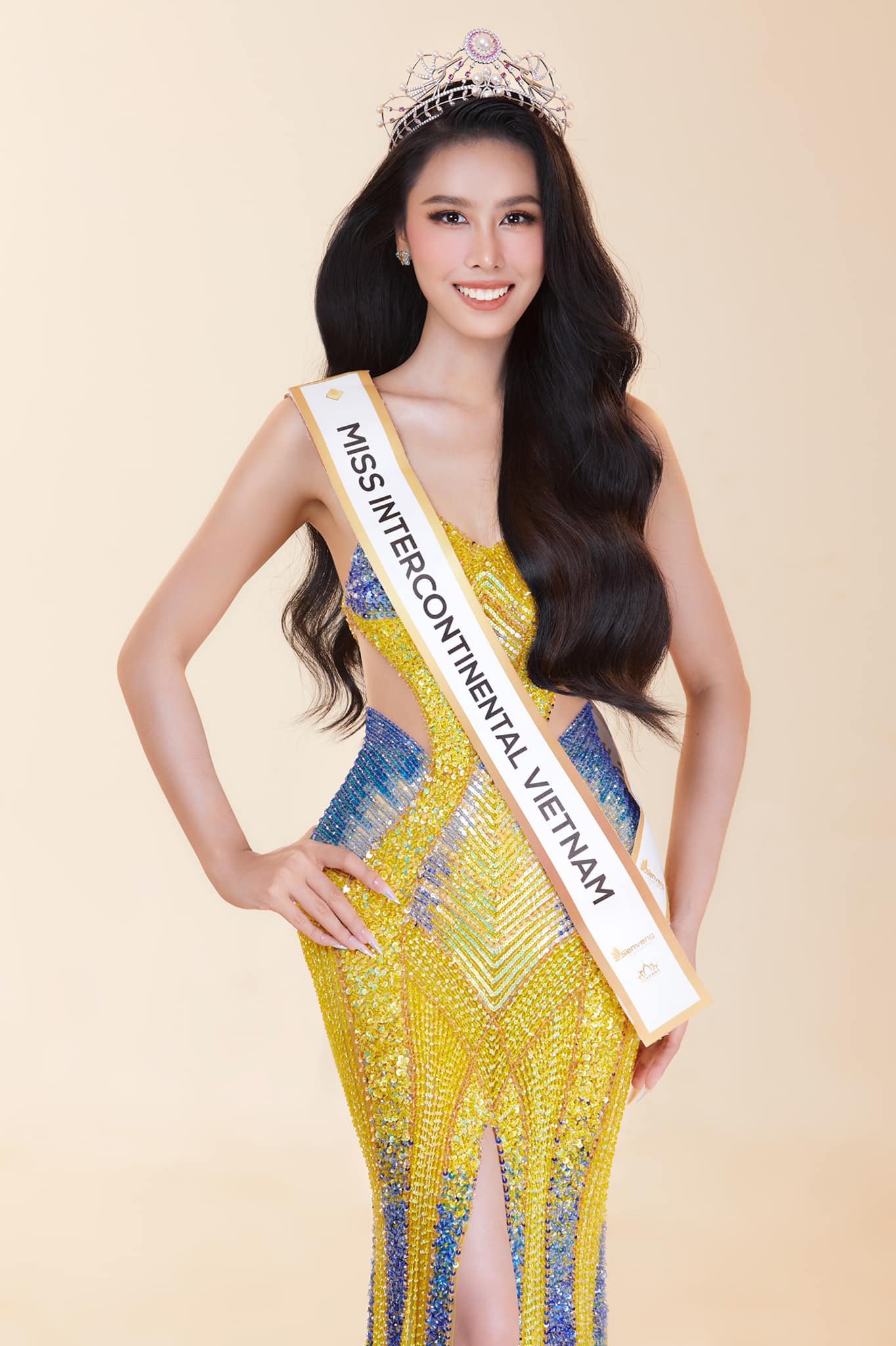 Á hậu Ngọc Hằng công bố trang phục dân tộc tại Miss Intercontinental 2023 - 3