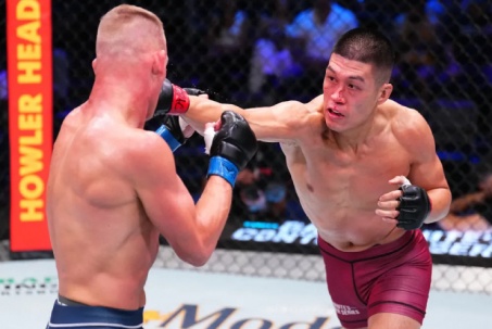 Võ sĩ gốc Việt Steven Nguyễn knock-out đối thủ, được chơi ở UFC như Cung Lê