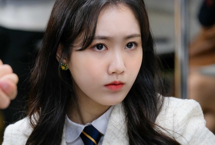 Cũng giống như Kim Yoo Jung,&nbsp;&nbsp;Jin Ji Hee ngày bé được khán giả ưu ái gọi với biệt danh &#34;tiểu mỹ nữ&#34;.&nbsp;
