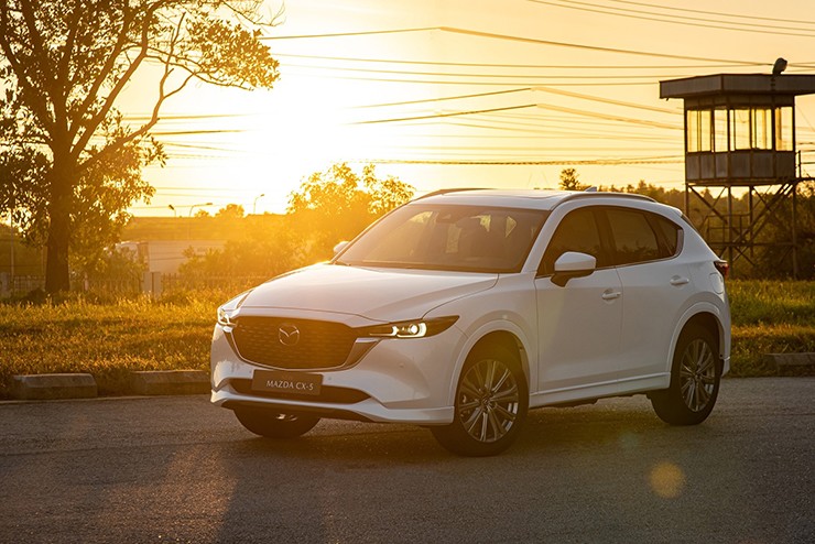 Mazda CX-5 tại Việt Nam được bổ sung 2 phiên bản mới, giá từ 979 triệu đồng - 2