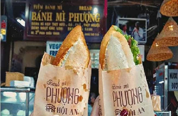 Trước khi xảy ra sự việc bị ngộ độc, bánh mì Phượng đã được quốc tế ca ngợi thế nào? Cách làm bánh mì pate thập cẩm ngon và 'sạch' - 2